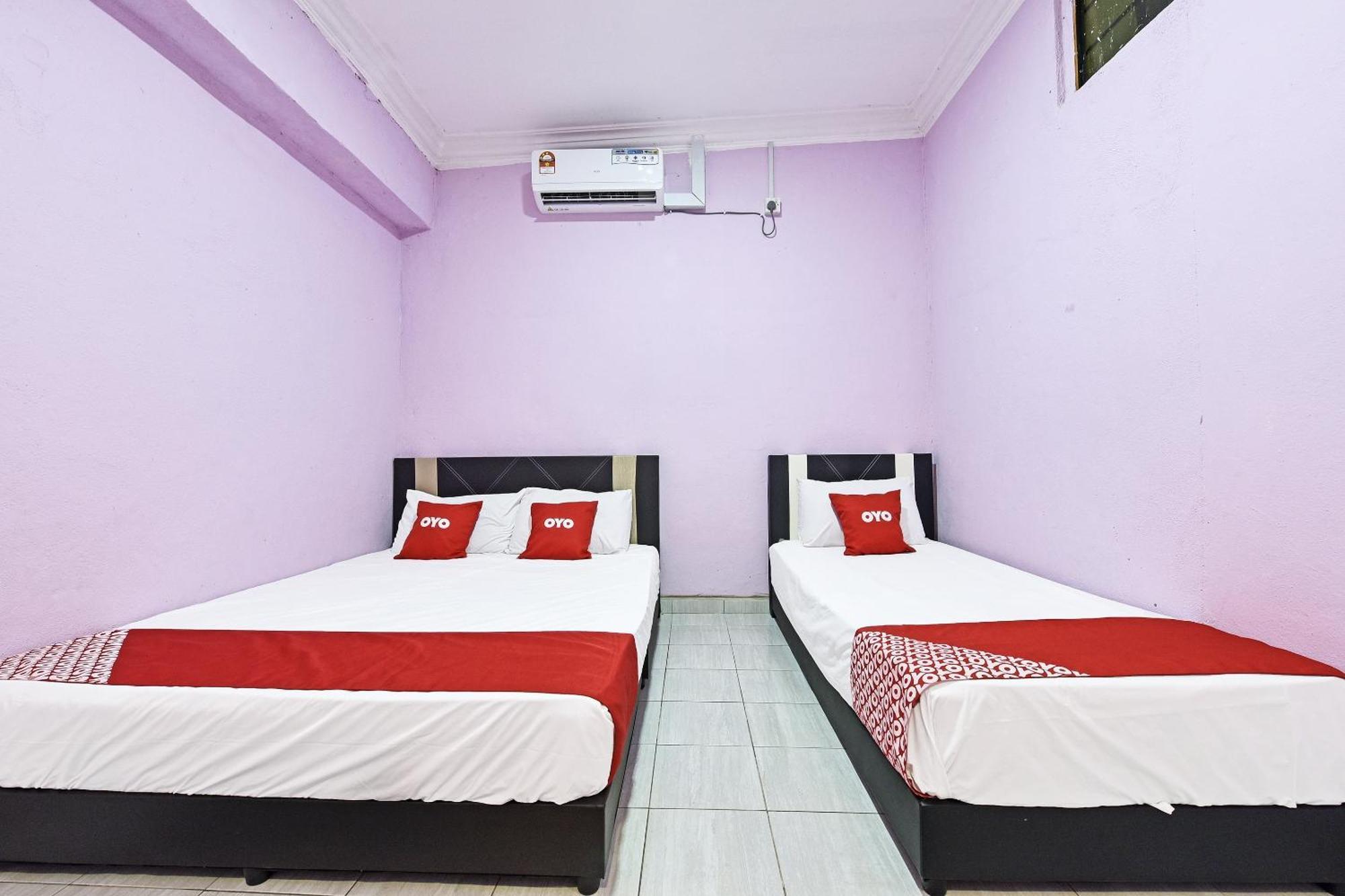 Oyo 90551 Zn Mix Homestay & Roomstay Kampung Raja Exterior photo