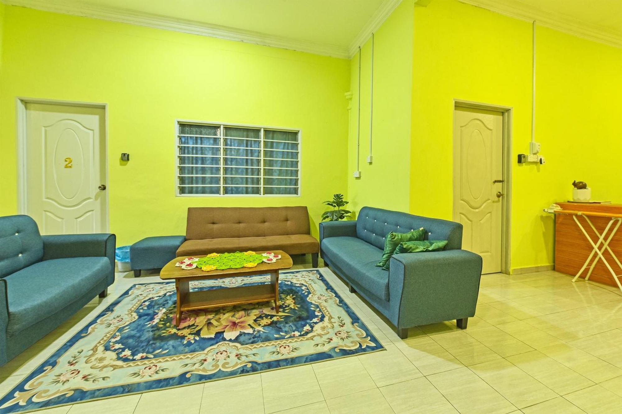 Oyo 90551 Zn Mix Homestay & Roomstay Kampung Raja Exterior photo