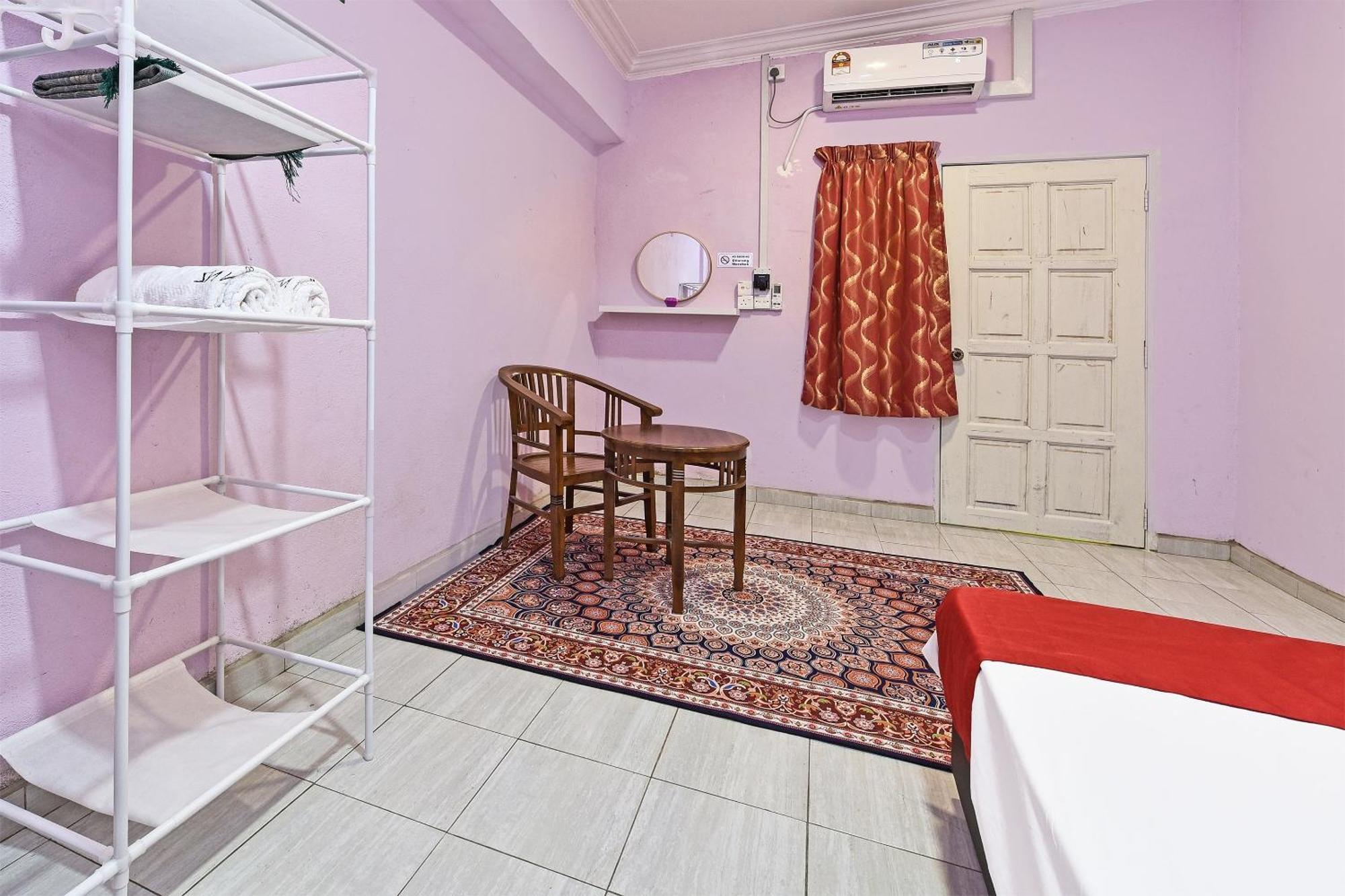 Oyo 90551 Zn Mix Homestay & Roomstay Kampung Raja Exterior photo